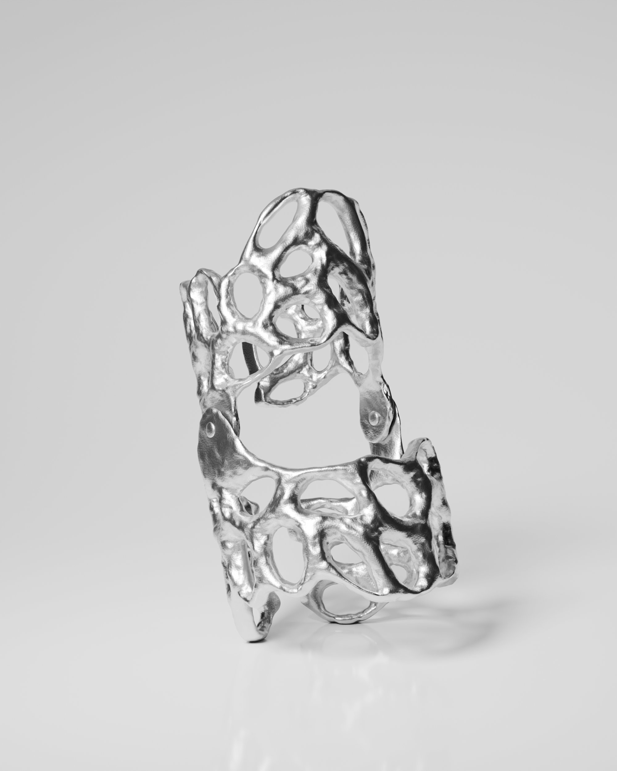 SILVERSMITHING 銀細工の技術 SILVERSMITHING 銀細工の技術